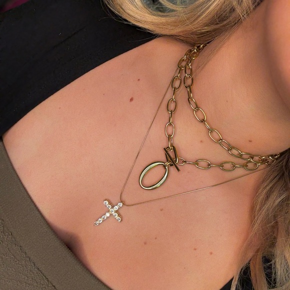 Water Resistant Gold Chain Necklace - Picture 2 of 3